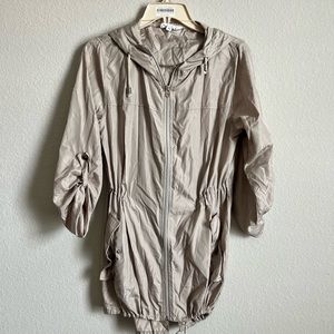 Korye Lightweight Fitted Rain Jacket size XS